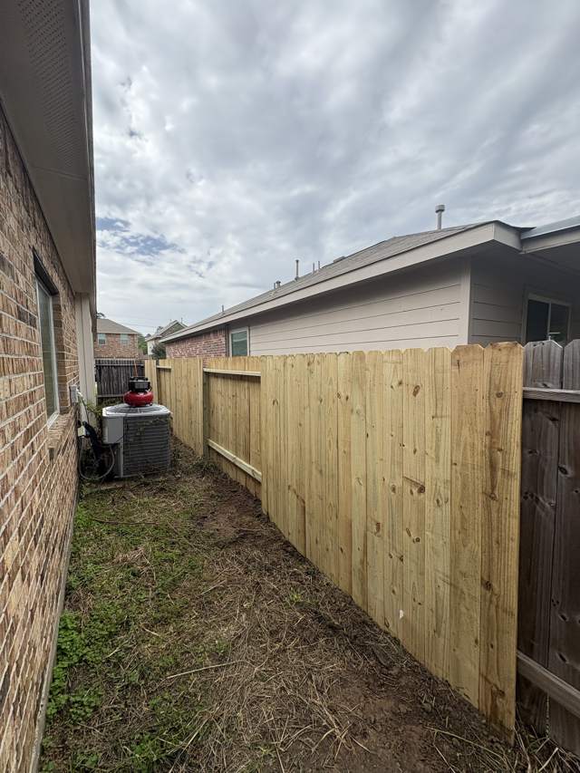 New cedar fence