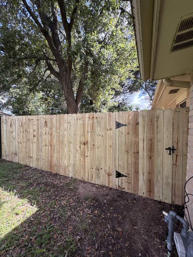 New wood fence